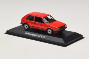 Volkswagen Golf GTI Mk2 Červený Maxichamps 1:43 940054121 Kov – obrázek 3 z 5