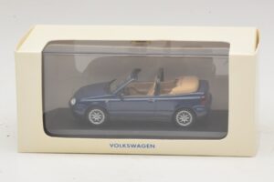 Volkswagen Golf Mk4 Kabriolet Modrý Dealerská Edice Minichamps 1:43 GOLF005 Kov – obrázek 5 z 5