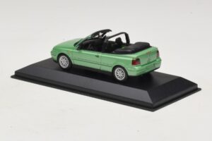 Volkswagen Golf Mk4 Kabriolet Zelená Metalíza Minichamps 1:43 430058335 Kov – obrázek 3 z 5