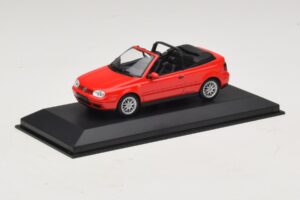Volkswagen Golf Mk4 Kabriolet Červený Dealerská Edice Minichamps 1:43 GOLF006 Kov – obrázek 2 z 5