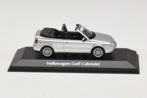 Volkswagen Golf Mk4 Kabriolet Stříbrný Maxichamps 1:43 Volkswagen Golf Mk4 Kabriolet Stříbrný Maxichamps 1:43 940058331 Kov