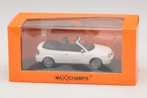 Volkswagen Golf Mk4 Kabriolet Bílý Maxichamps 1:43 940058330 Kov – obrázek 5 z 5
