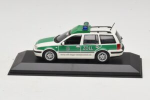Volkswagen Golf Mk4 Variant Polizei Minichamps 1:43 Volkswagen Golf Mk4 Variant Polizei Minichamps 1:43 430056090 Kov