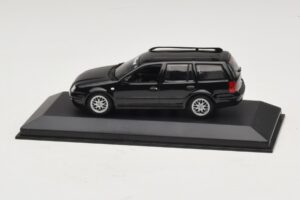 Volkswagen Golf Mk4 Variant Sport Highline BBS Edition Černý Náhradní Krabice Minichamps 1:43 GOLF008-R1 Kov