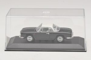 Volkswagen Karmann Ghia Černý s bílou střechou Minichamps 1:43 430050224 Kov – obrázek 4 z 5