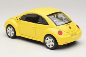 Volkswagen New Beetle A4 Žlutý Bburago 1:18 3302 Kov – obrázek 7 z 8