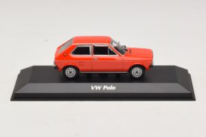 Volkswagen Polo Mk1 Červený Maxichamps 1:43 Volkswagen Polo Mk1 Červený Maxichamps 1:43 940050500 Kov