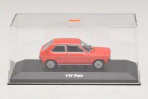 Volkswagen Polo Mk1 Červený Maxichamps 1:43 940050500 Kov – obrázek 4 z 5