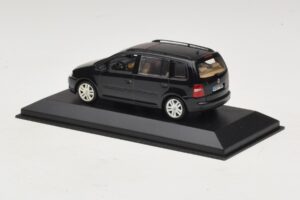 Volkswagen Touran 1T Černý Minichamps 1:43 TOURAN005 Kov – obrázek 3 z 5