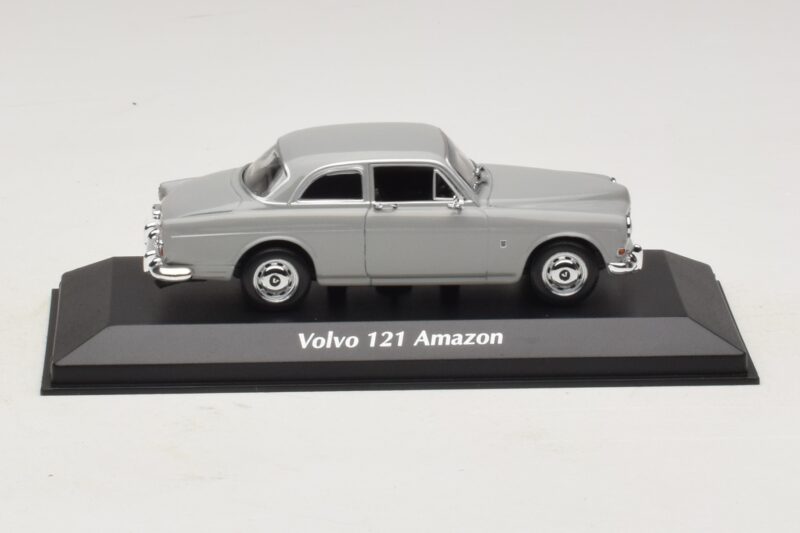 Volvo 121 Amazon Šedý Maxichamps 1:43 Volvo 121 Amazon Šedý Maxichamps 1:43 940171000 Kov