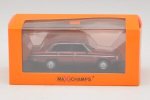 Volvo 240 GL Dark Red Metallic Maxichamps 1:43 940171401 Kov – obrázek 5 z 5