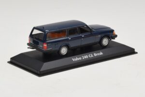 Volvo 240 GL Kombi Tmavě Modrý Maxichamps 1:43 940171412 Kov – obrázek 2 z 5