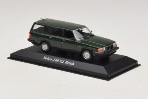 Volvo 240 GL Kombi Tmavě Zelená Maxichamps 1:43 940171411 Kov – obrázek 3 z 5