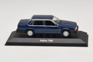 Volvo 740 Dark Blue Metallic Maxichamps 1:43 Volvo 740 Dark Blue Metallic Maxichamps 1:43 940171701 Kov